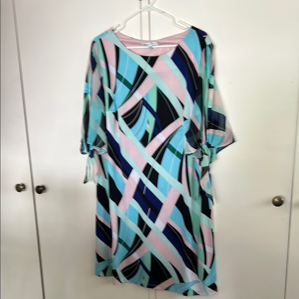 Sandra Darren Blue Black Sheath Dress with Dolman Sleeves